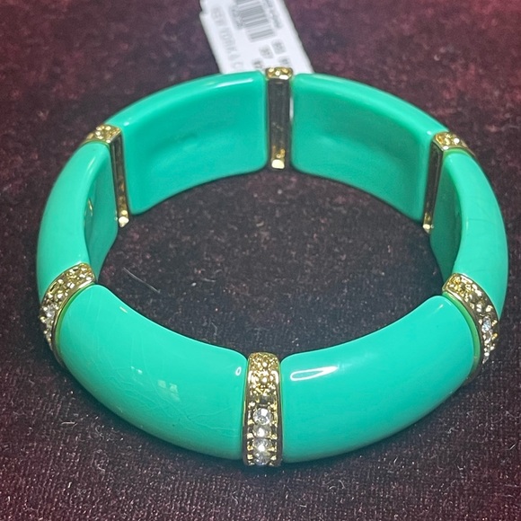 Meet your Posher, Lanitha - Picture 3 of 3